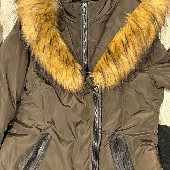 Women’s Med Point Zero - Picture 2 of 3